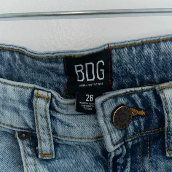 BDG SHORTS - Picture 2 of 4